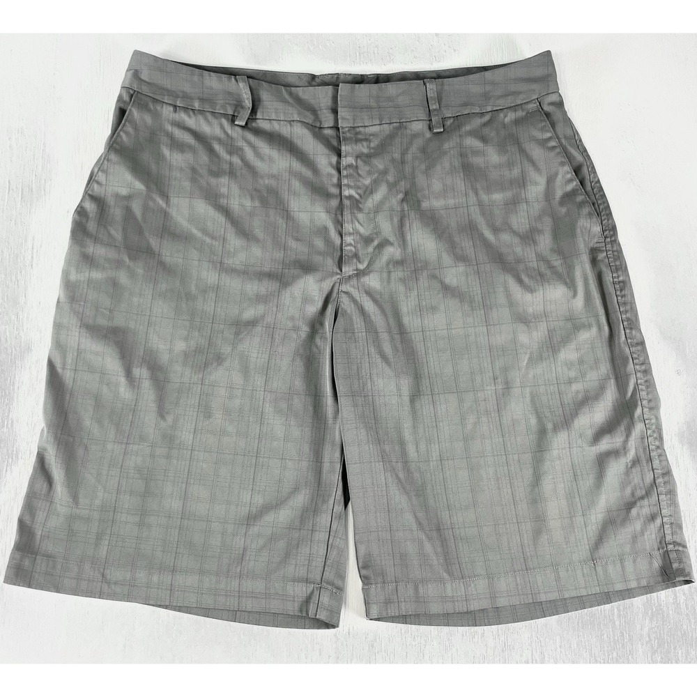 Men's UNDER ARMOUR Gray Plaid Lightweight Shorts - Size 34 Classic Golf Skate - Picture 1 of 13